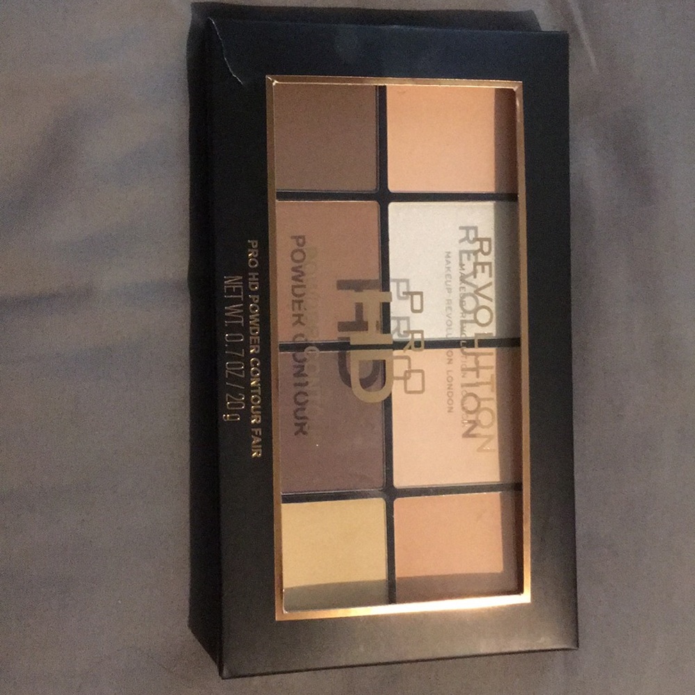 NEW Makeup Revolution Pro HD powder contour
